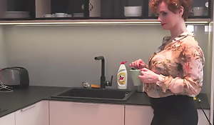 busty mature mom makes bad coffee tribunal good sexual connection